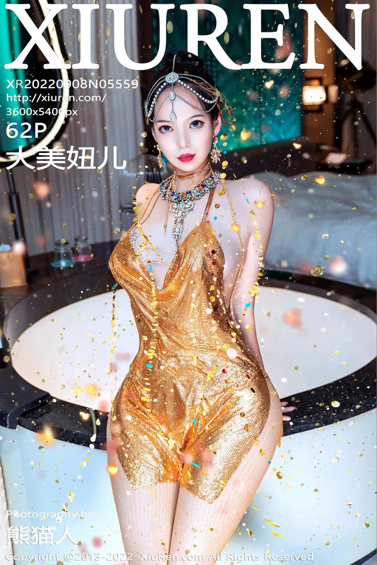 [XiuRen秀人网]No.5559_模特大美妞儿黄金甲主题性感情趣吊带真空秀豪乳翘臀诱惑写真62P-秀人网 - XiuRen.Xyz
